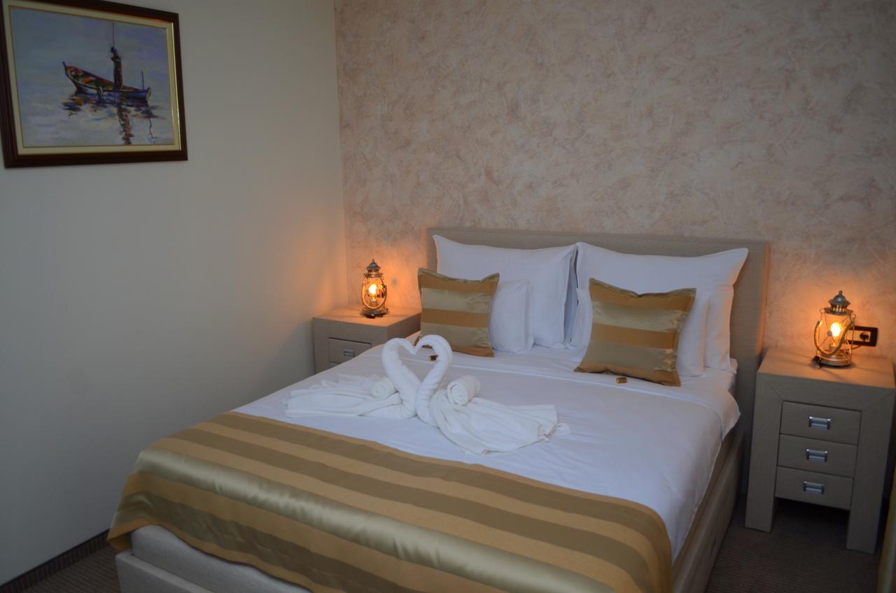 Hotel Helada Teodo Esterno foto